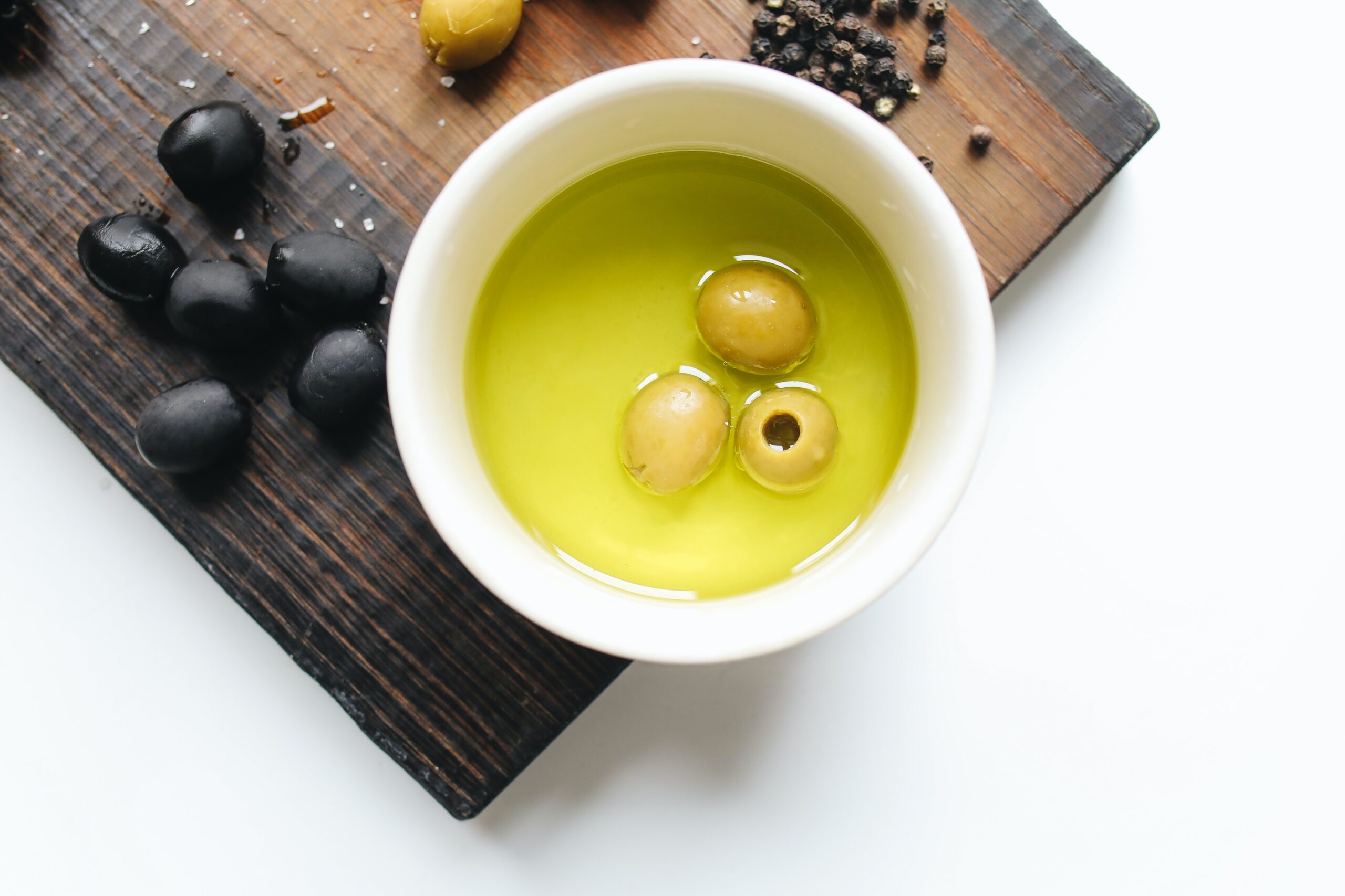 Everything You Need to Know About Choosing High-Quality Olive Oil